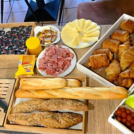 La Vieille Ferme Florenville 게스트하우스 Chassepierre